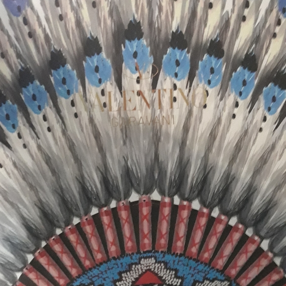 Valentino nice shoes its so nice and clean like new...Size 7 and color tan - Picture 11 of 11